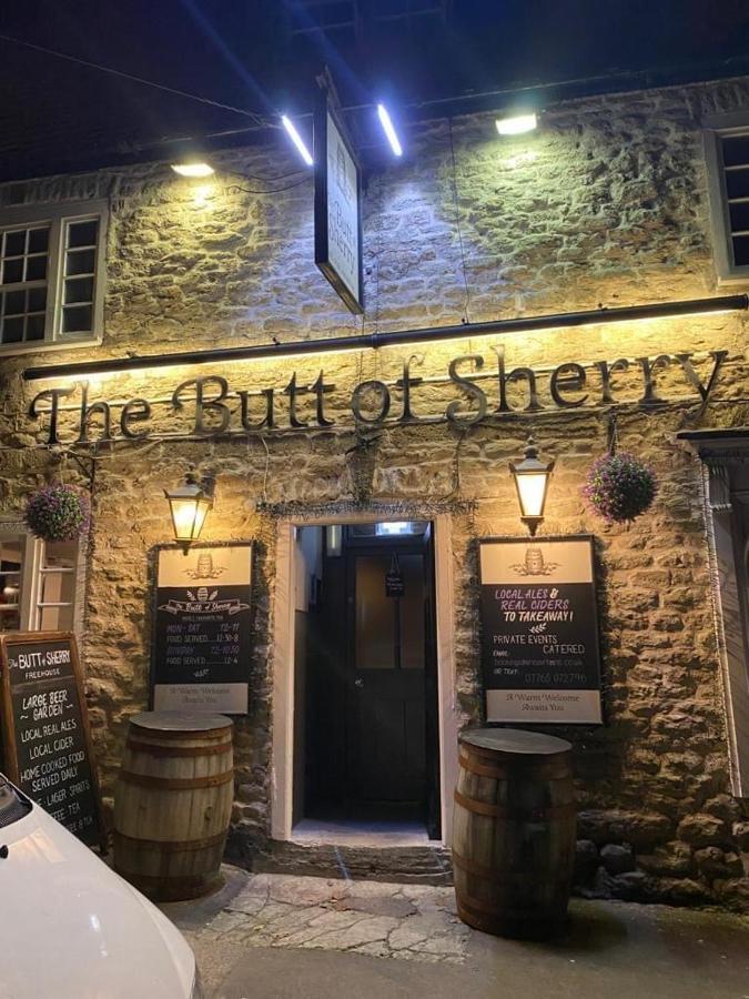 The Butt Of Sherry Mere  Luaran gambar